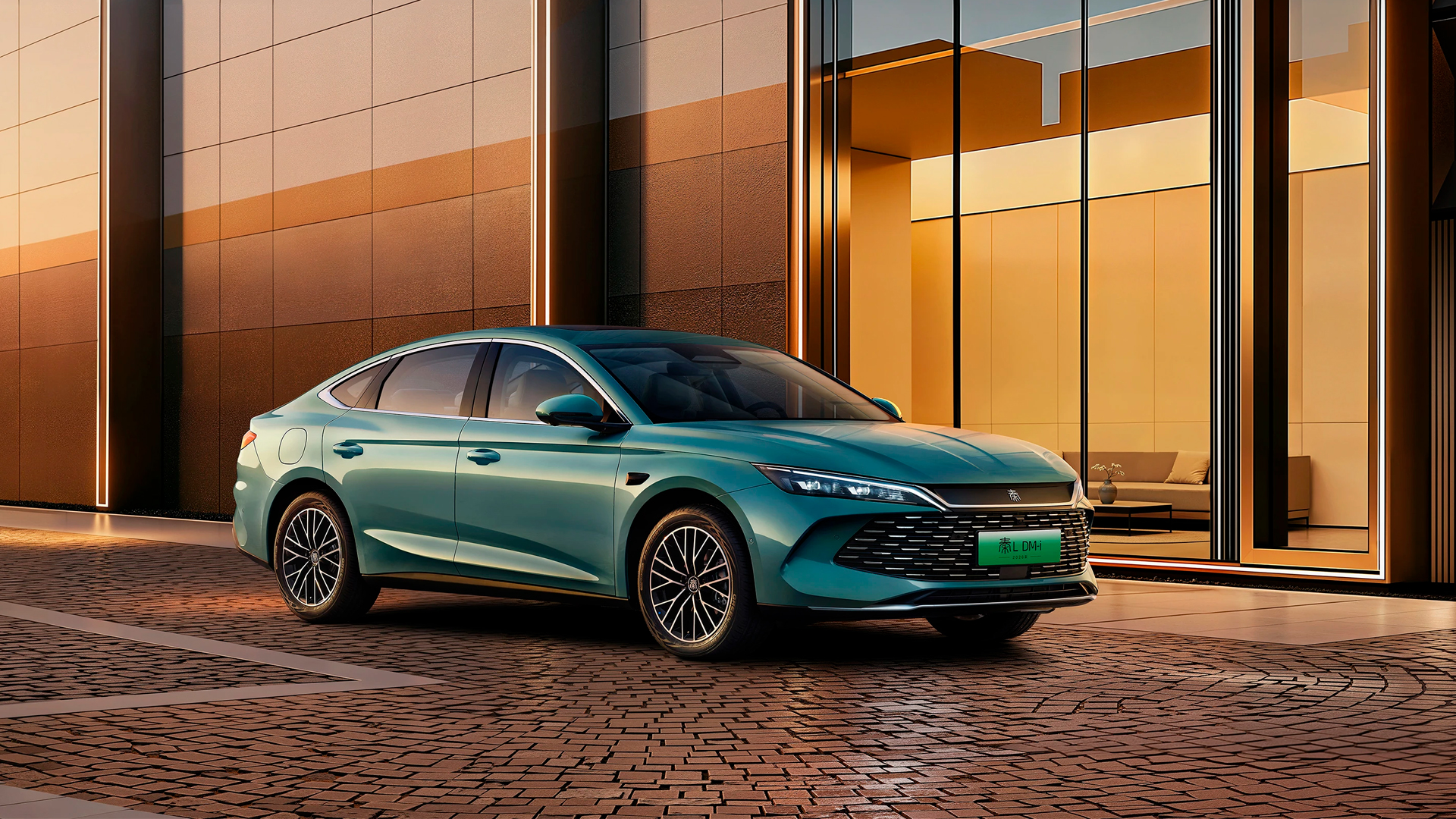 Гібридний автомобіль BYD Qin L DM-i